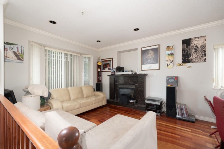 Photo 4 at 2870 Mcgill Street, Hastings Sunrise, Vancouver East