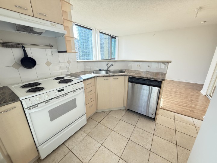 Photo 3 at 1010 - 1331 Alberni Street, West End VW, Vancouver West