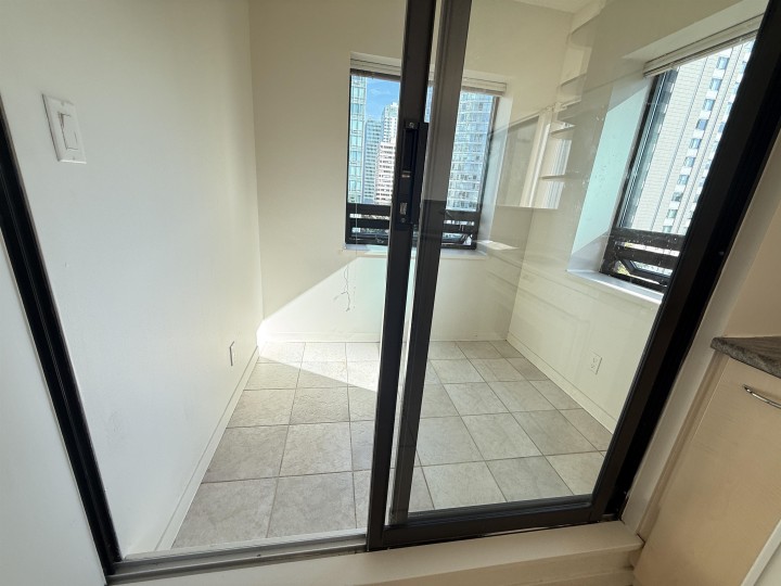 Photo 11 at 1010 - 1331 Alberni Street, West End VW, Vancouver West