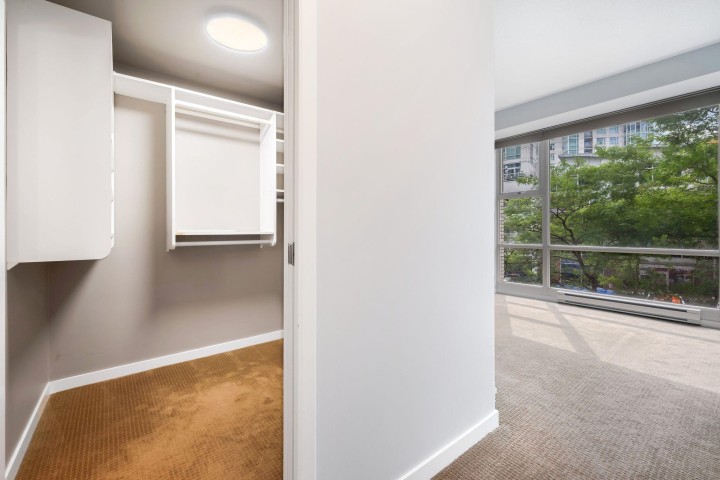 Photo 22 at 133 Aquarius Mews, Yaletown, Vancouver West