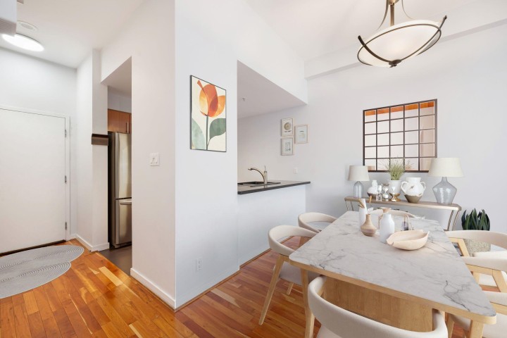 Photo 7 at 133 Aquarius Mews, Yaletown, Vancouver West