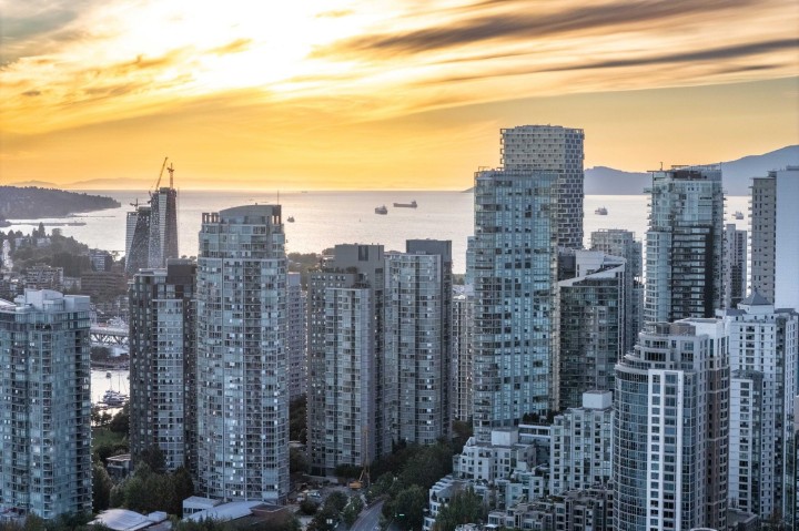 Photo 32 at 133 Aquarius Mews, Yaletown, Vancouver West