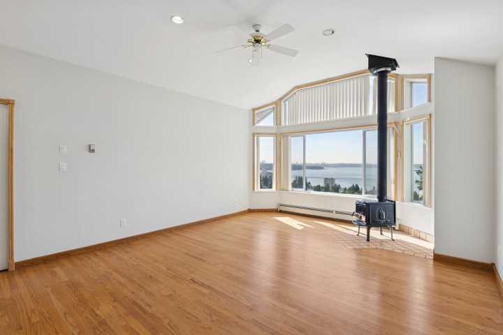 Photo 13 at 2545 Palmerston Avenue, Queens, West Vancouver