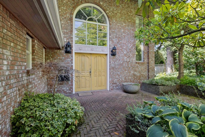 Photo 3 at 2545 Palmerston Avenue, Queens, West Vancouver