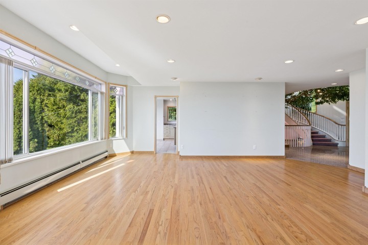 Photo 15 at 2545 Palmerston Avenue, Queens, West Vancouver