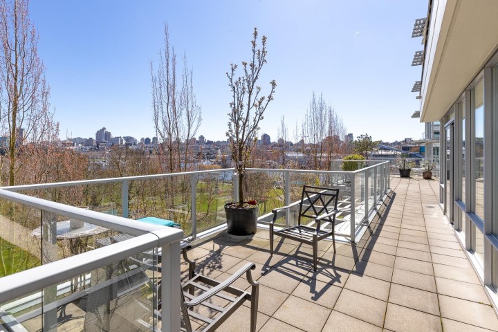 Photo 27 at 301 - 638 Beach Crescent, Yaletown, Vancouver West