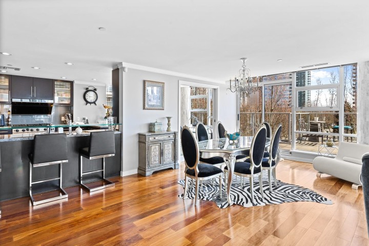 Photo 16 at 301 - 638 Beach Crescent, Yaletown, Vancouver West