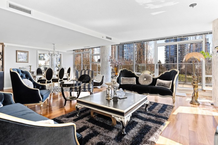 Photo 12 at 301 - 638 Beach Crescent, Yaletown, Vancouver West