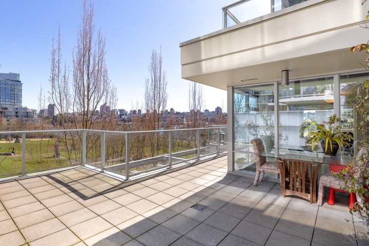 Photo 26 at 301 - 638 Beach Crescent, Yaletown, Vancouver West