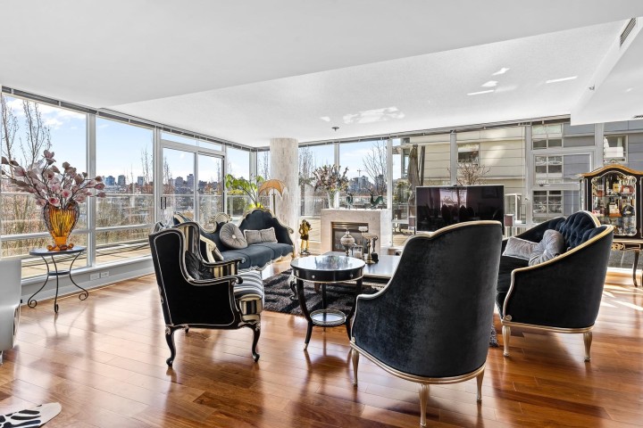 Photo 9 at 301 - 638 Beach Crescent, Yaletown, Vancouver West