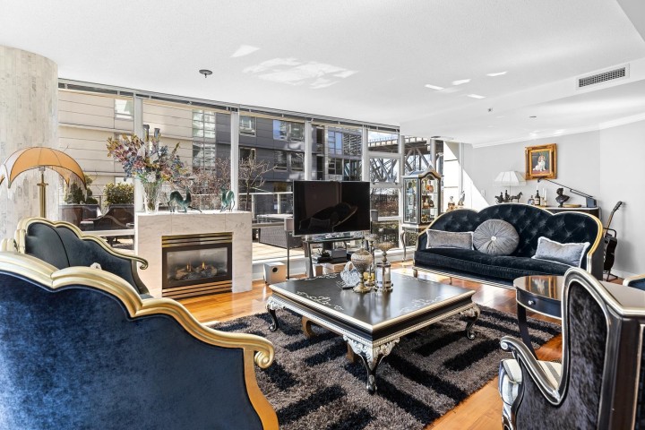 Photo 10 at 301 - 638 Beach Crescent, Yaletown, Vancouver West