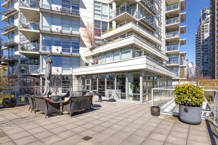 Photo 31 at 301 - 638 Beach Crescent, Yaletown, Vancouver West