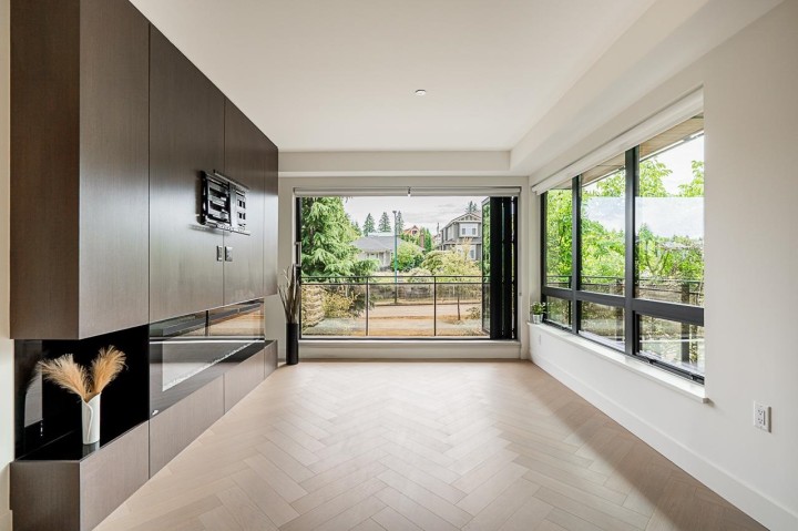 Photo 2 at 203 - 633 W King Edward Avenue, Cambie, Vancouver West