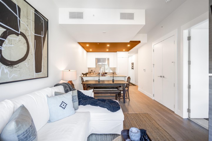 Photo 4 at 408 - 6687 Nelson Avenue, Horseshoe Bay WV, West Vancouver