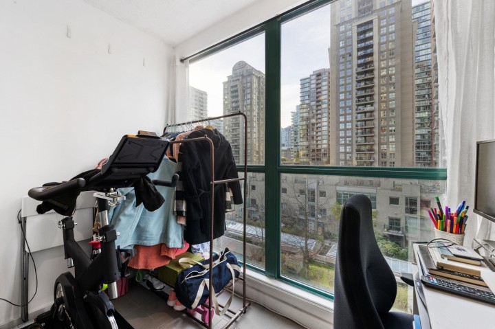 Photo 26 at 801 - 939 Homer Street, Yaletown, Vancouver West