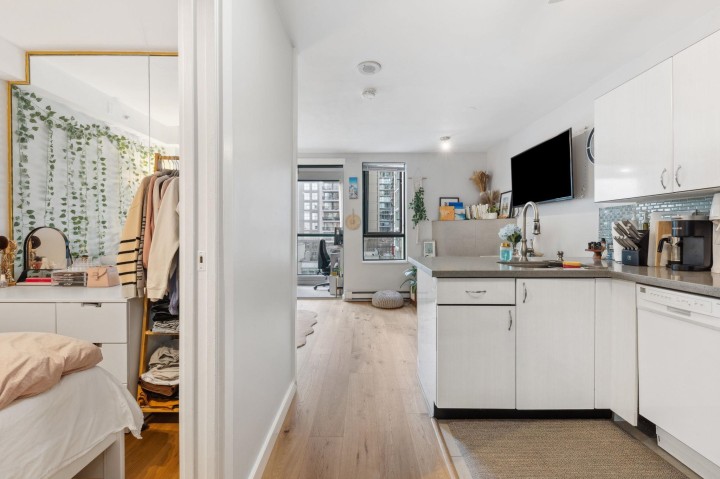 Photo 21 at 801 - 939 Homer Street, Yaletown, Vancouver West