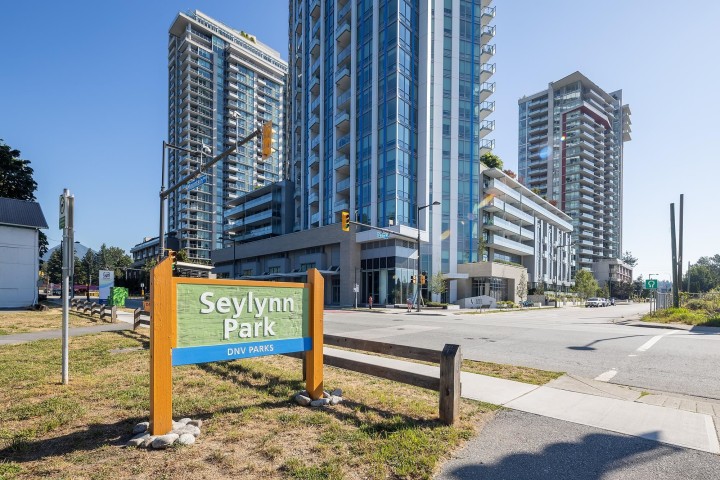 Photo 4 at 2406 - 1500 Fern Street, Lynnmour, North Vancouver