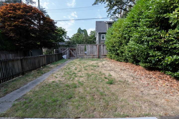 Photo 16 at 2529 W 41st Avenue, Kerrisdale, Vancouver West