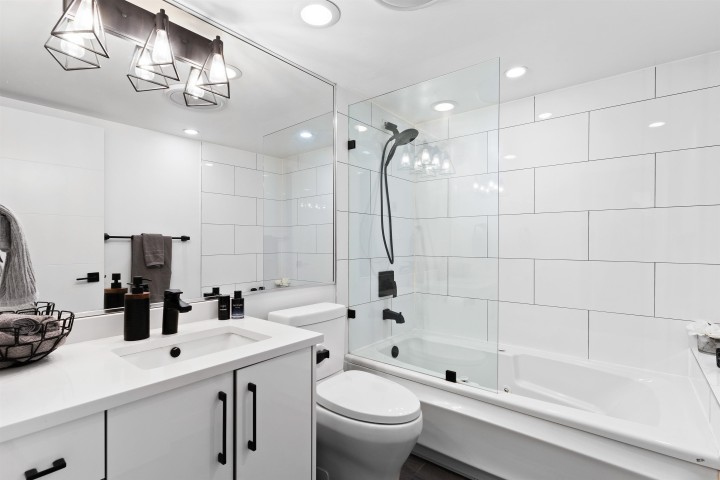 Photo 27 at 301 - 789 Jervis Street, West End VW, Vancouver West