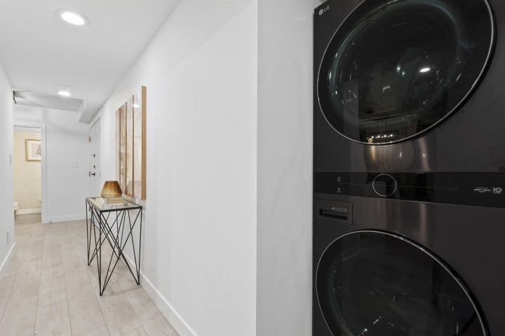 Photo 24 at 301 - 789 Jervis Street, West End VW, Vancouver West