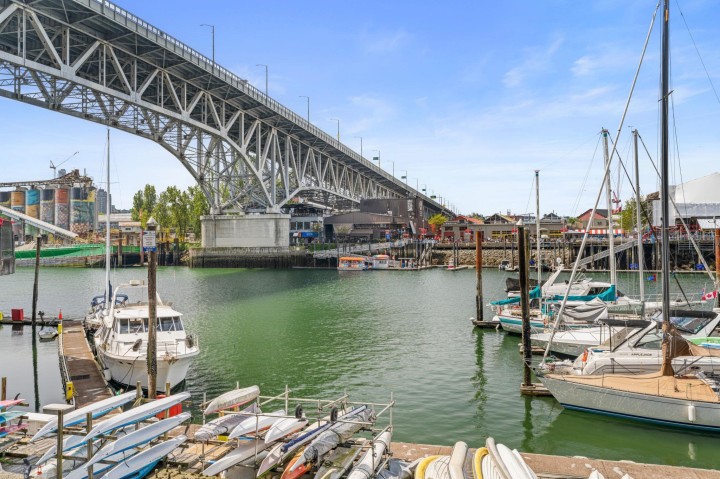 Photo 2 at 1202 - 1455 Howe, Yaletown, Vancouver West