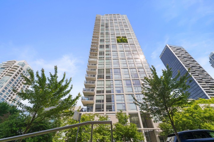 Photo 3 at 1202 - 1455 Howe, Yaletown, Vancouver West