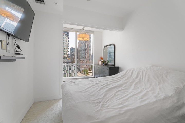 Photo 19 at 1202 - 1455 Howe, Yaletown, Vancouver West