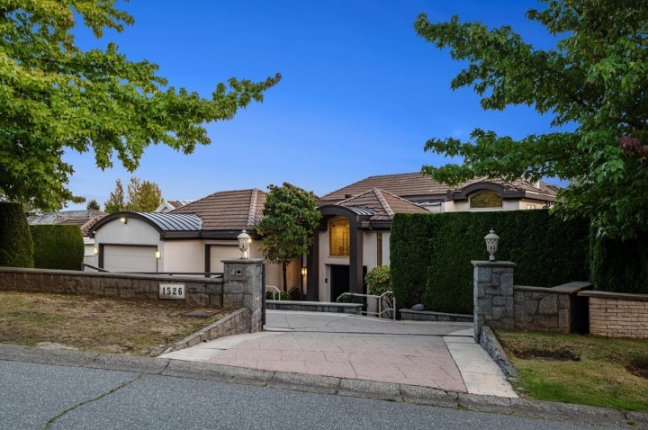 Photo 1 at 1526 Chippendale Court, Canterbury WV, West Vancouver