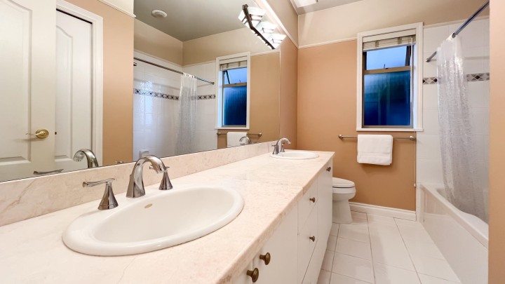 Photo 27 at 2352 Marine Drive, Dundarave, West Vancouver