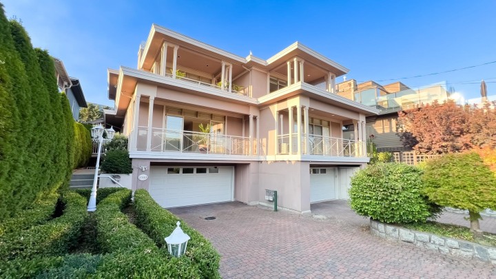 Photo 3 at 2352 Marine Drive, Dundarave, West Vancouver