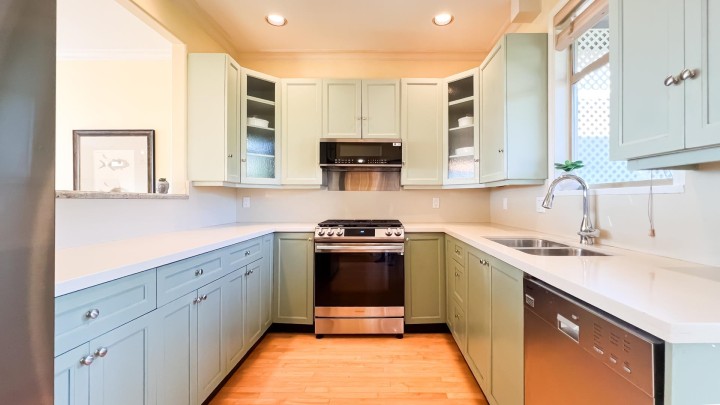 Photo 14 at 2352 Marine Drive, Dundarave, West Vancouver