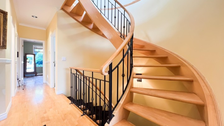 Photo 4 at 2352 Marine Drive, Dundarave, West Vancouver