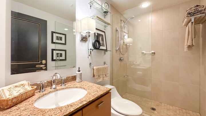 Photo 24 at 401 - 1925 Alberni Street, West End VW, Vancouver West