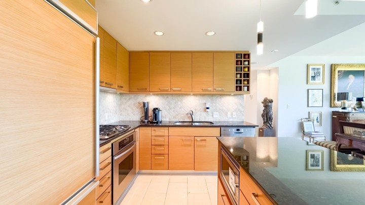 Photo 15 at 401 - 1925 Alberni Street, West End VW, Vancouver West