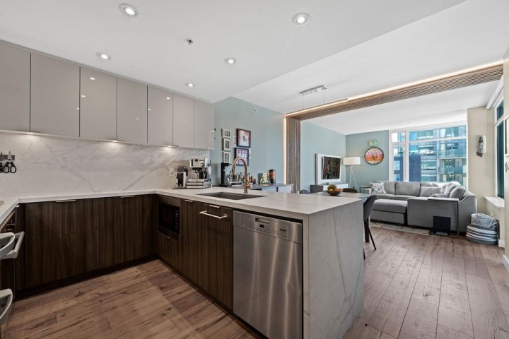 Photo 17 at 1503 - 110 Switchmen Street, Mount Pleasant VE, Vancouver East