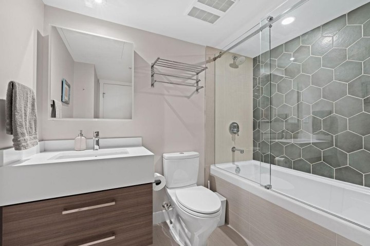 Photo 30 at 1503 - 110 Switchmen Street, Mount Pleasant VE, Vancouver East