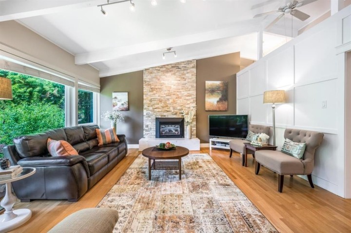 Photo 5 at 2120 28th Street, Queens, West Vancouver