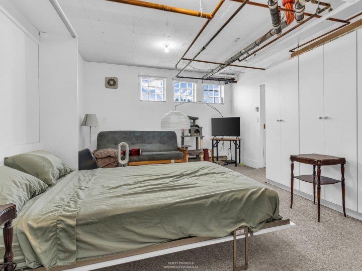 Photo 36 at 141 Alexander Street, Downtown VE, Vancouver East