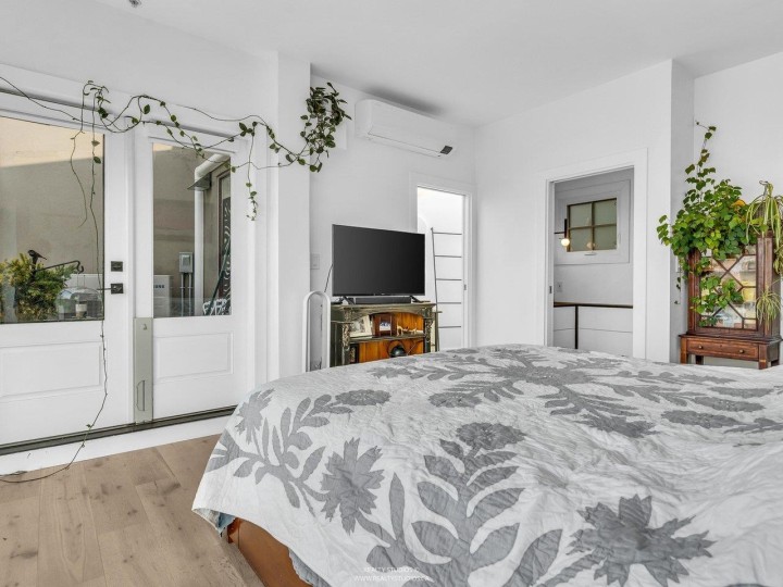 Photo 30 at 141 Alexander Street, Downtown VE, Vancouver East