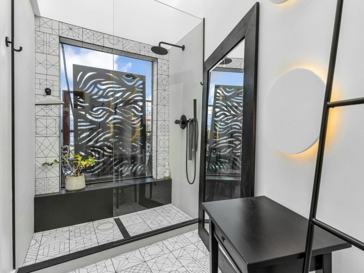 Photo 34 at 141 Alexander Street, Downtown VE, Vancouver East