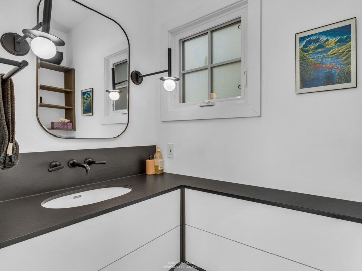 Photo 35 at 141 Alexander Street, Downtown VE, Vancouver East