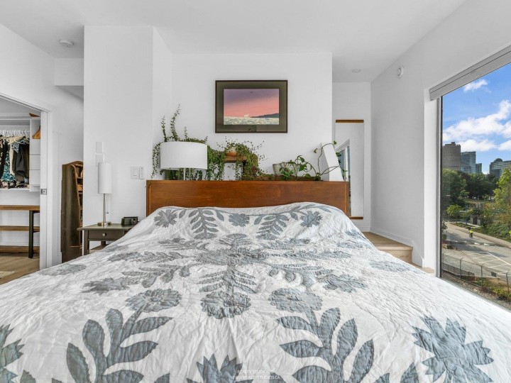 Photo 31 at 141 Alexander Street, Downtown VE, Vancouver East