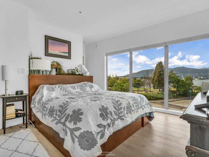 Photo 29 at 141 Alexander Street, Downtown VE, Vancouver East