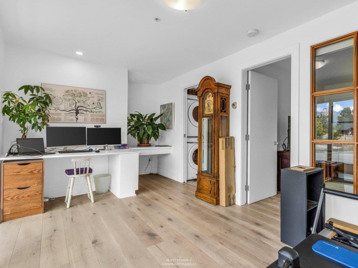 Photo 21 at 141 Alexander Street, Downtown VE, Vancouver East