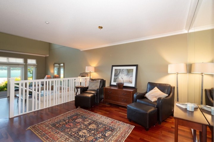 Photo 4 at 17 Beach Drive, Furry Creek, West Vancouver