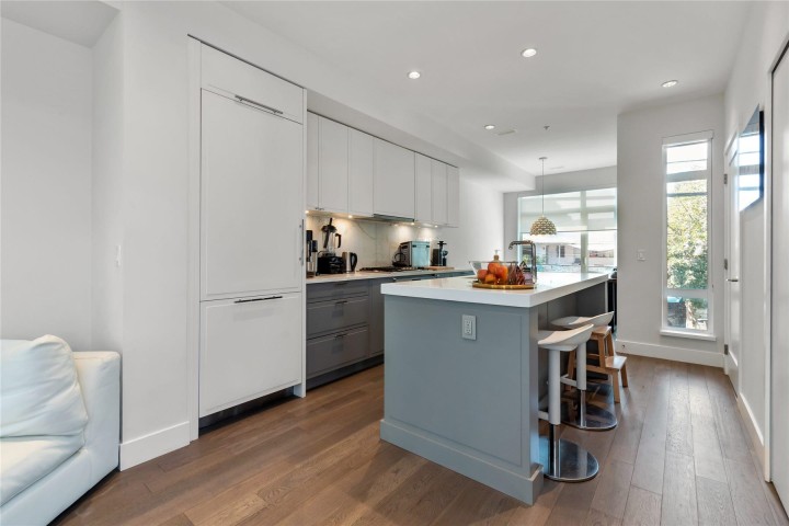 Photo 6 at 7597 Yukon Street, Marpole, Vancouver West