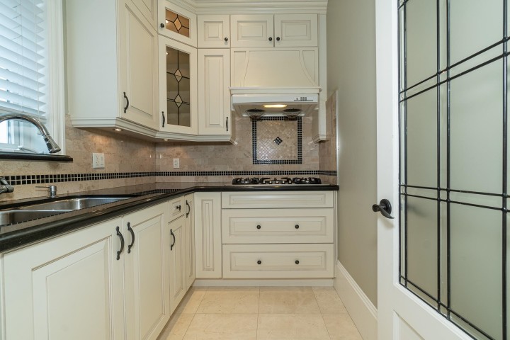 Photo 16 at 1657 W 58th Avenue, South Granville, Vancouver West