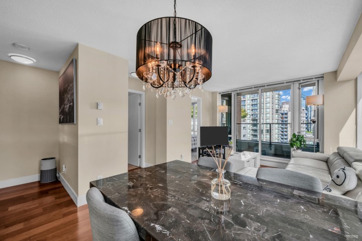 Photo 2 at 1506 - 1088 Richards Street, Yaletown, Vancouver West