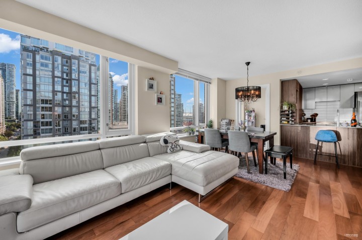 Photo 6 at 1506 - 1088 Richards Street, Yaletown, Vancouver West