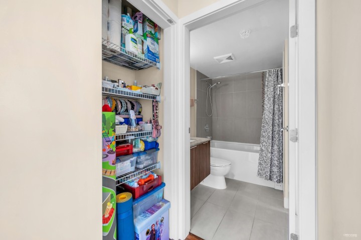 Photo 22 at 1506 - 1088 Richards Street, Yaletown, Vancouver West